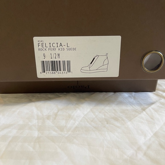 Paolo Linea. Sneaker bootie.  Grey. Size 9 1/2. - Picture 4 of 5